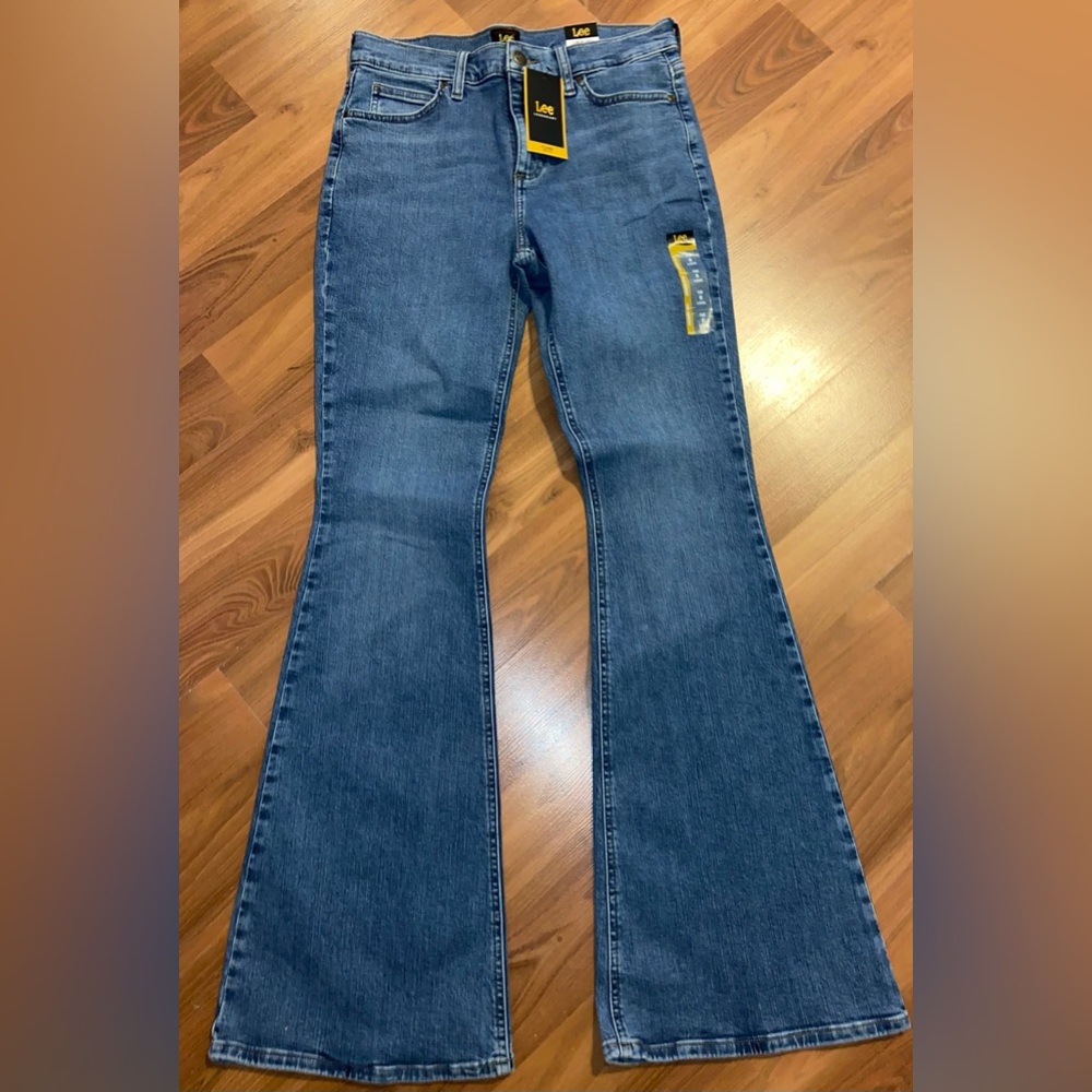 Lee Women's Legendary Blue Flare Jeans-Sz 8 Long